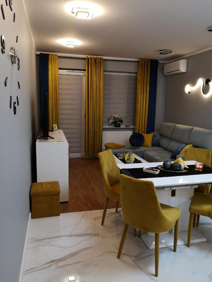 Apartment D&a *